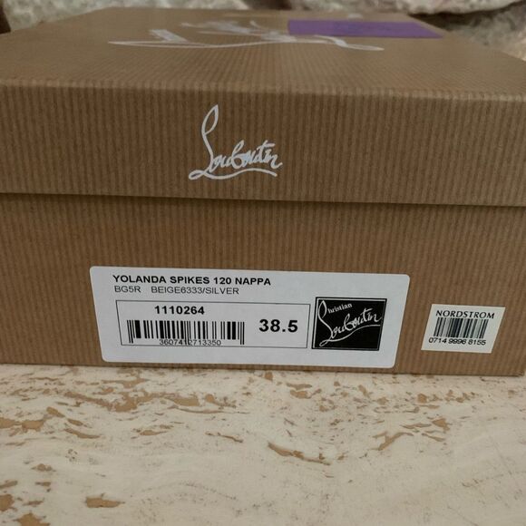 Christian Louboutin spike Yolanda - Picture 9 of 11